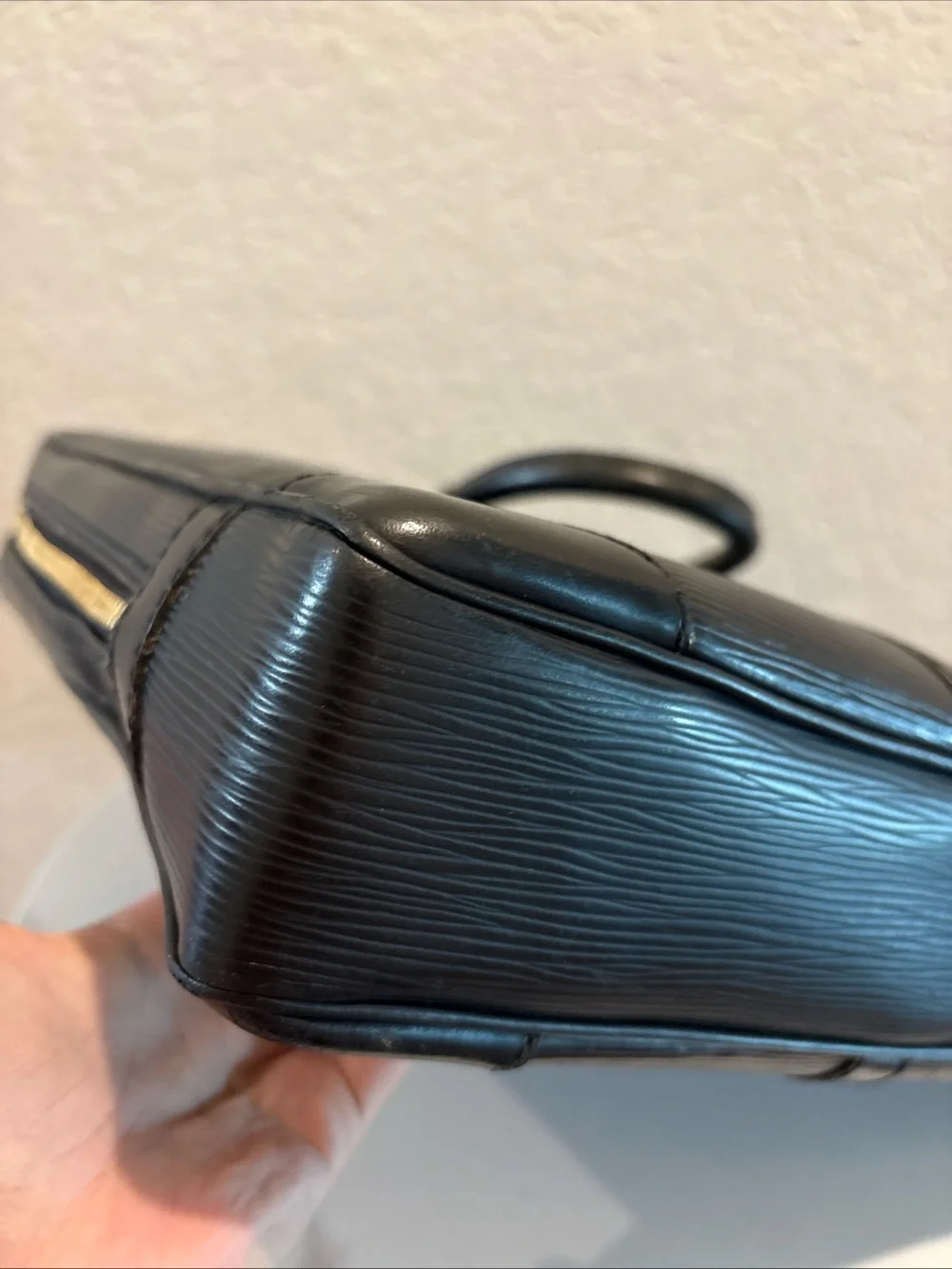 Louis Vuitton BA0996 Porte Documents Voyage Black Epi Handbag
